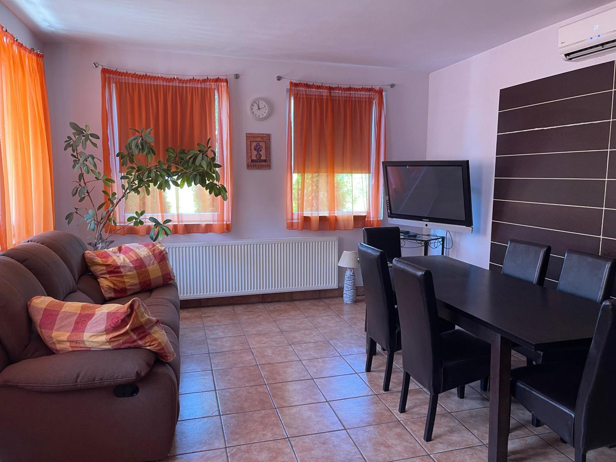 Panni Vendeghaz Hotel Egerszalók Buitenkant foto