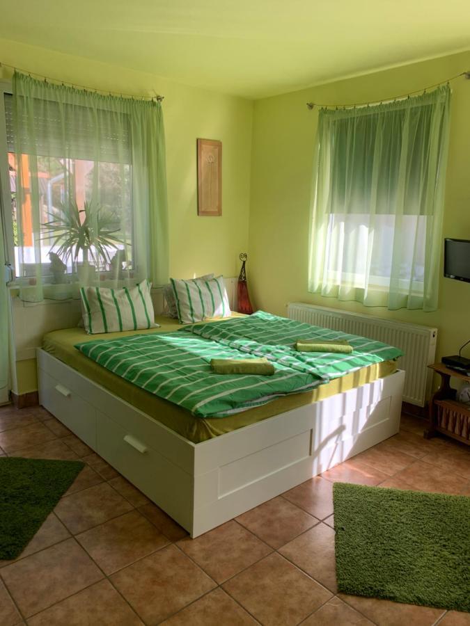 Panni Vendeghaz Hotel Egerszalók Buitenkant foto